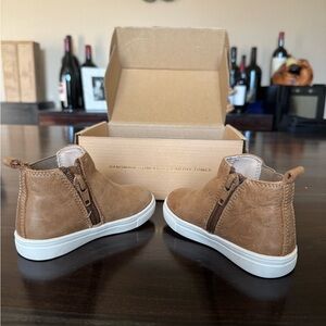 Consciously baby Brown Leather Chelsea boots